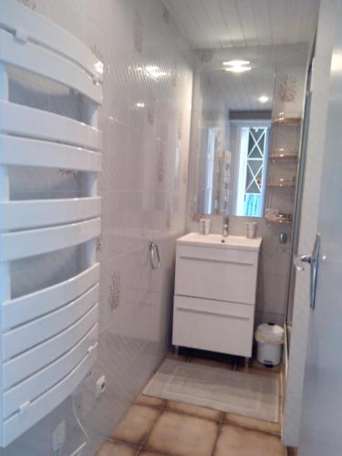 Appartement Joli studio indépendant avec jardin et piscine partagés 10 Rue des Bironnes Arces-sur-Gironde