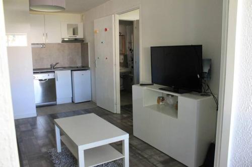 Appartement Joli T2 3mn mer WiFi Parking 453 Avenue Noël Verlaque La Seyne-sur-Mer