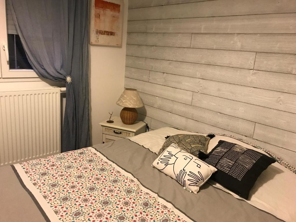 Séjour chez l'habitant Jolie chambre dans quartier calme 26 Rue Camille Saint-Saëns, 33320 Eysines