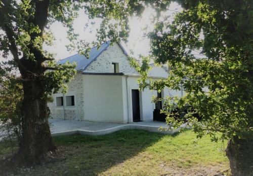 Maisons de vacances Jolie longère près du Canal de Nantes à Brest Le Haut Juzan Notre-Dame de Grâce Guenrouet