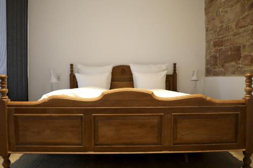 Hôtel Julius in der Pfalz Weyherer Straße Nr. 6 Hainfeld