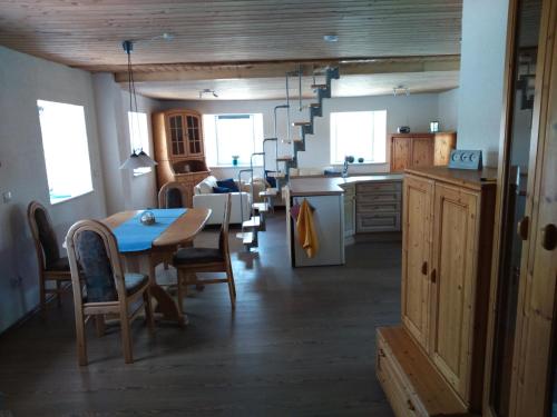 Appartement Jurahaus Maisonette Wohnung Solnhofer Bruch 16a 1.Etage Solnhofen