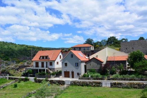 Just Natur Guesthouse Castro Laboreiro portugal