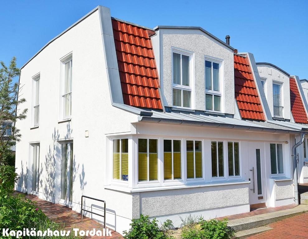 Maison de vacances Kapitänshaus Tordalk mit 3 Schlafzimmern Knyphausenstr. 40, 26548 Norderney