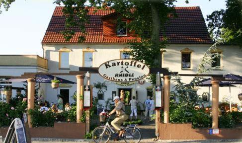 Maison d'hôtes Kartoffelgasthaus & Pension Knidle Bahnhofstrasse 26, 03222 Lübbenau