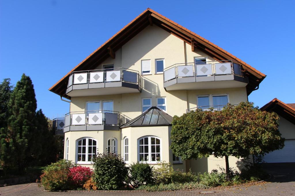 Maison d'hôtes Katharinenhof Langgasse 35, 63911 Klingenberg am Main