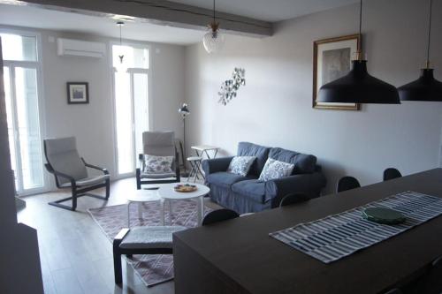 Appartement KAZADIZA Superbe T4, classé 3 étoiles, sur le port 46 Rue Lamartine Port-Vendres