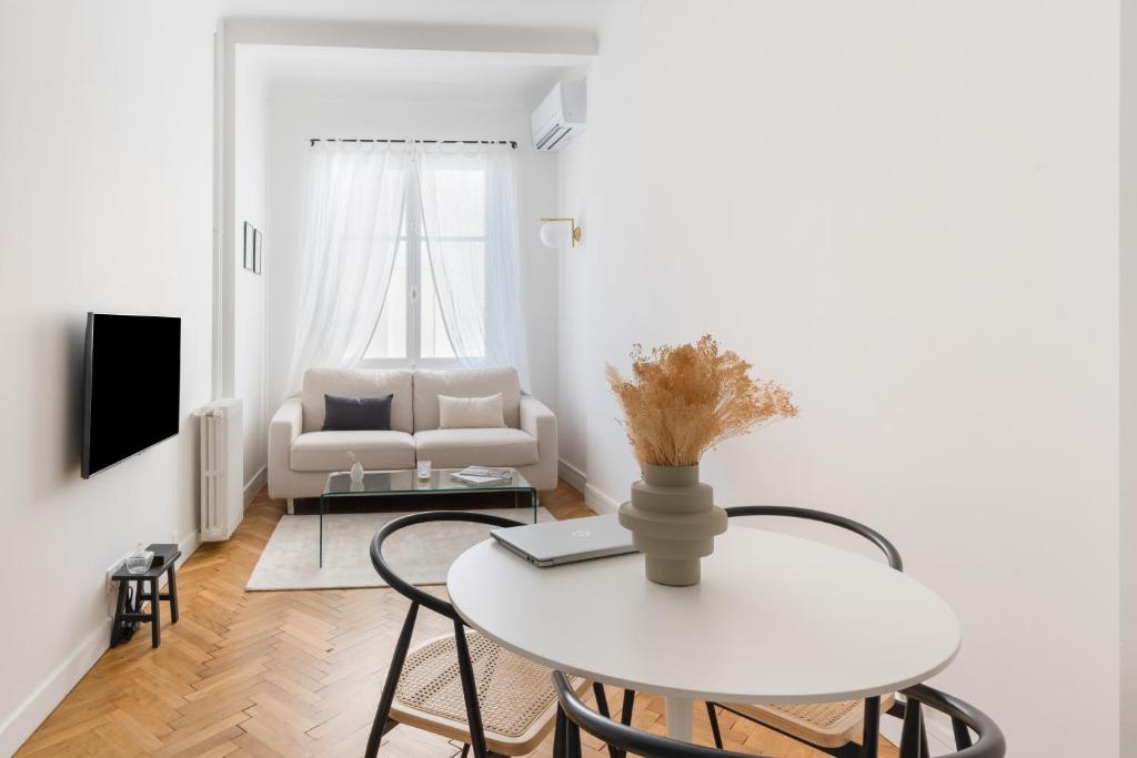 Appartement Ker Riviera 19 rue Dante, 06000 Nice