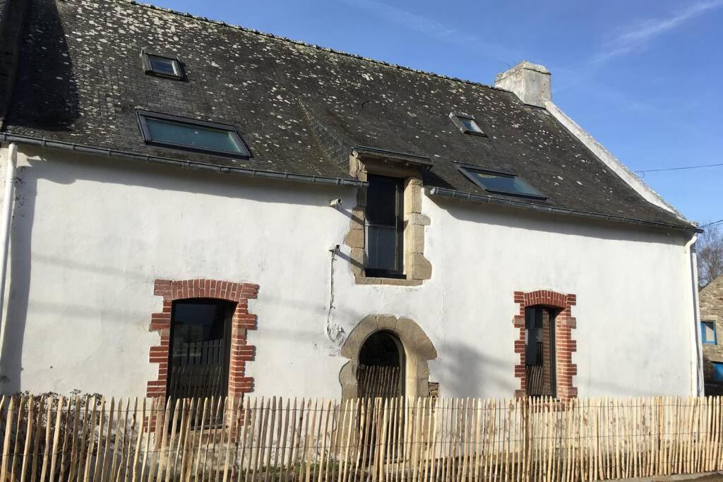 Maison de vacances KERAUDREN RHUYS - Longère XVIIIe - 10 pers - 4 chb - plage à pied 27 Rue de Keraudren, 56730 Saint-Gildas-de-Rhuys