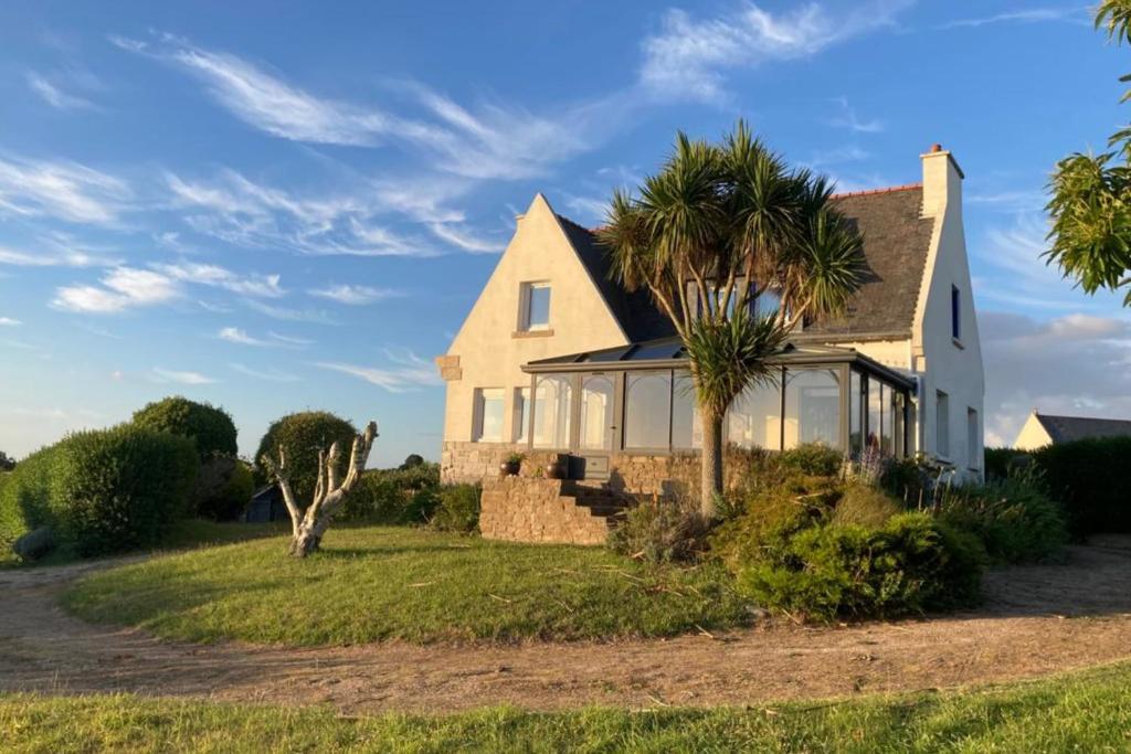 Maison de vacances Kermartin - Family house with view on the bay of Morlaix Kermartin, 29252 Plouézocʼh