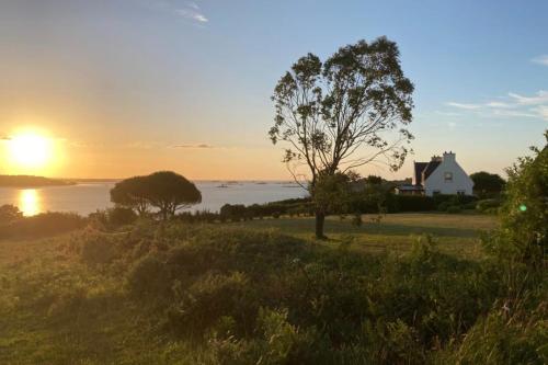 Kermartin - Family house with view on the bay of Morlaix Plouézocʼh france