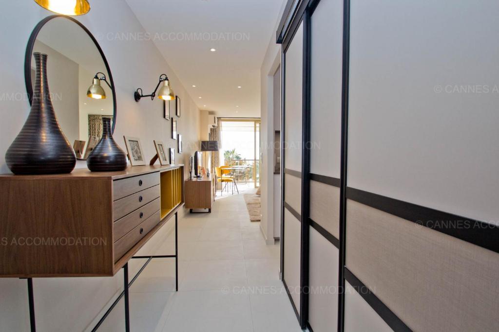 Appartement Khayat de la Croisette 45, 06400 Cannes