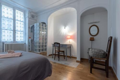 B&B / Chambre d'hôtes kitanimo sleep Place Vaucanson Grenoble