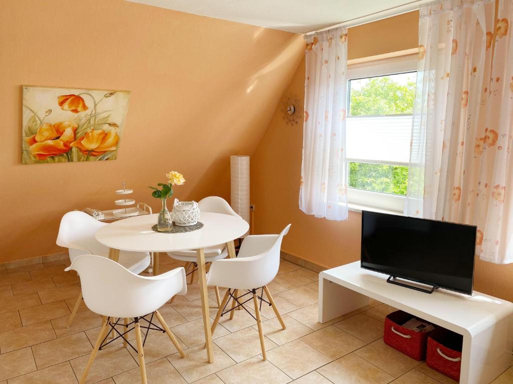 Appartement Kleine-feine-Ferienwohnung Wiesenweg 2, 23769 Fehmarn