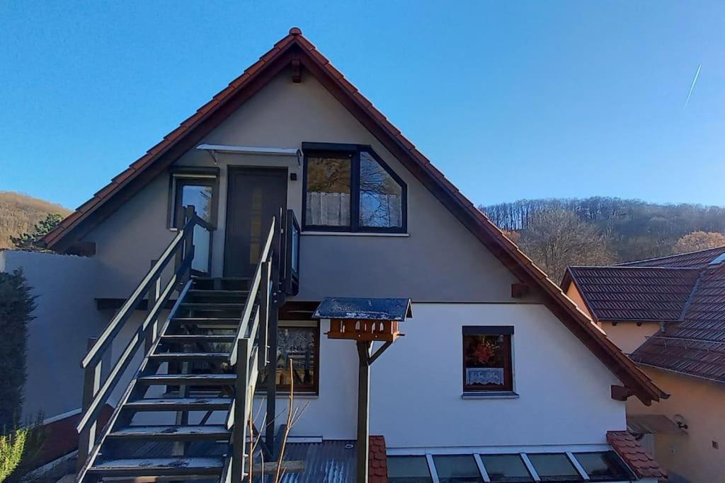 Appartement Kleine, gemütliche Dachgeschosswohnung 56 Ober-Laudenbacher Straße, 64646 Ober-Laudenbach