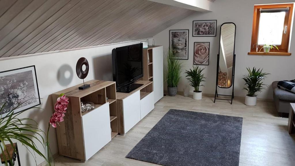 Appartement Kleine gemütliche Mansardenwohnung im Südosten Münchens Eglseestraße 8 Dachgeschoß, 85617 Aßling