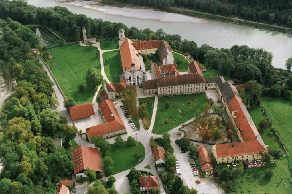 Hôtel Klostergasthof Raitenhaslach Raitenhaslach 9, 84489 Burghausen