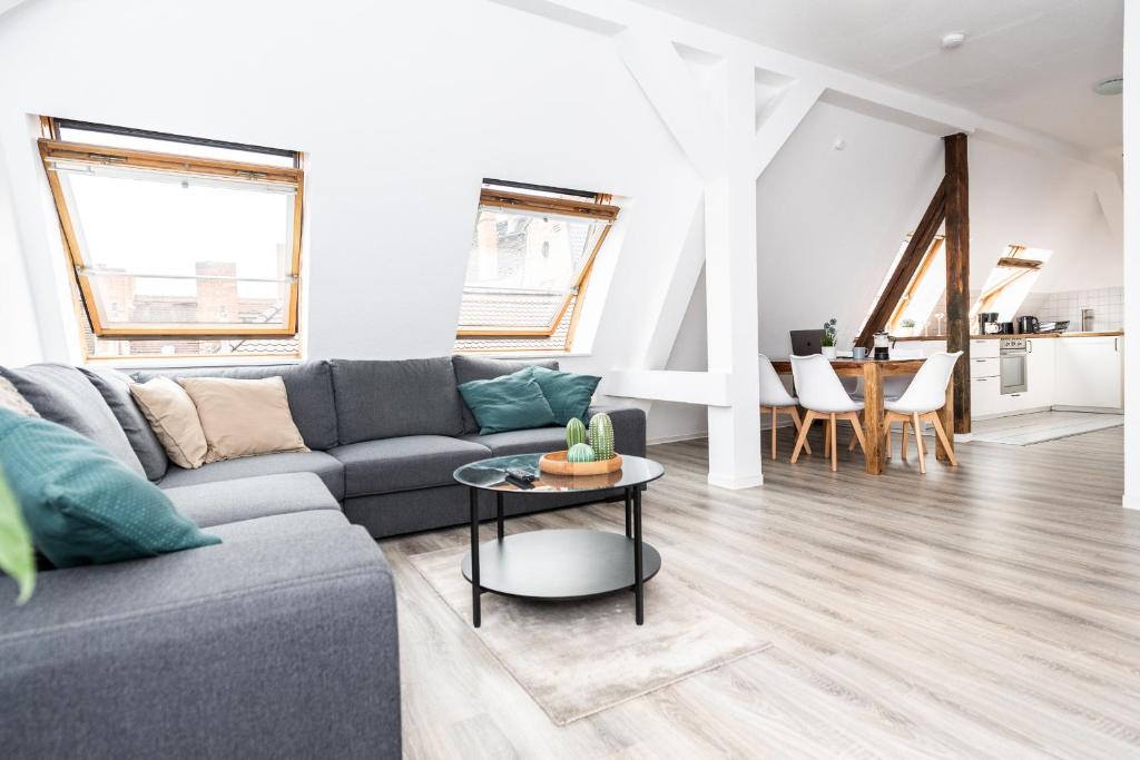 Appartement Ko-Living - Händel Suite - Altstadt mit Netflix & Dachterrasse Kutschgasse 1, 06108 Halle-sur-Saale