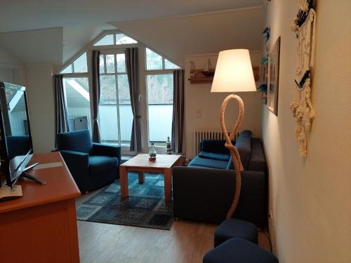 Appartement Komfort Appartement mit 1 Schlafzimmer und Balkon im Dachgeschoss 282 Dollahner Straße 55 Binz
