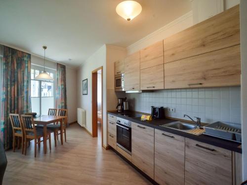 Komfort Appartement mit 1 Schlafzimmer und Balkon im Obergeschoss 169 Binz allemagne