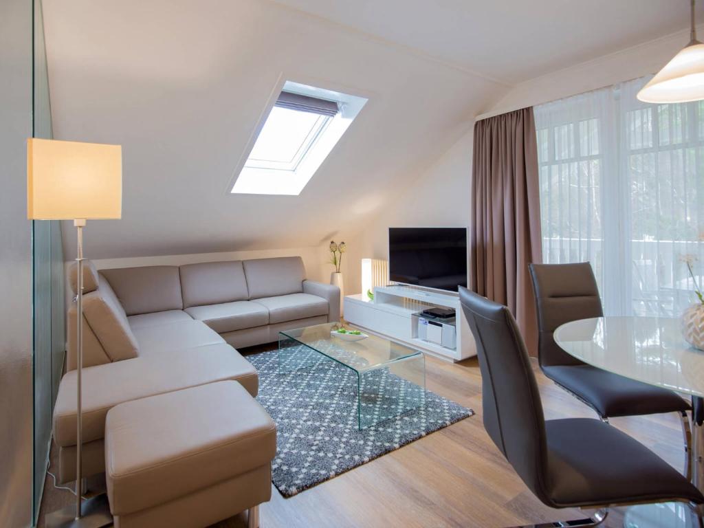 Appartement Komfortplus 1-Raum-Appartement mit Balkon im Dachgeschoss 095 Dollahner Straße 55, 18609 Binz