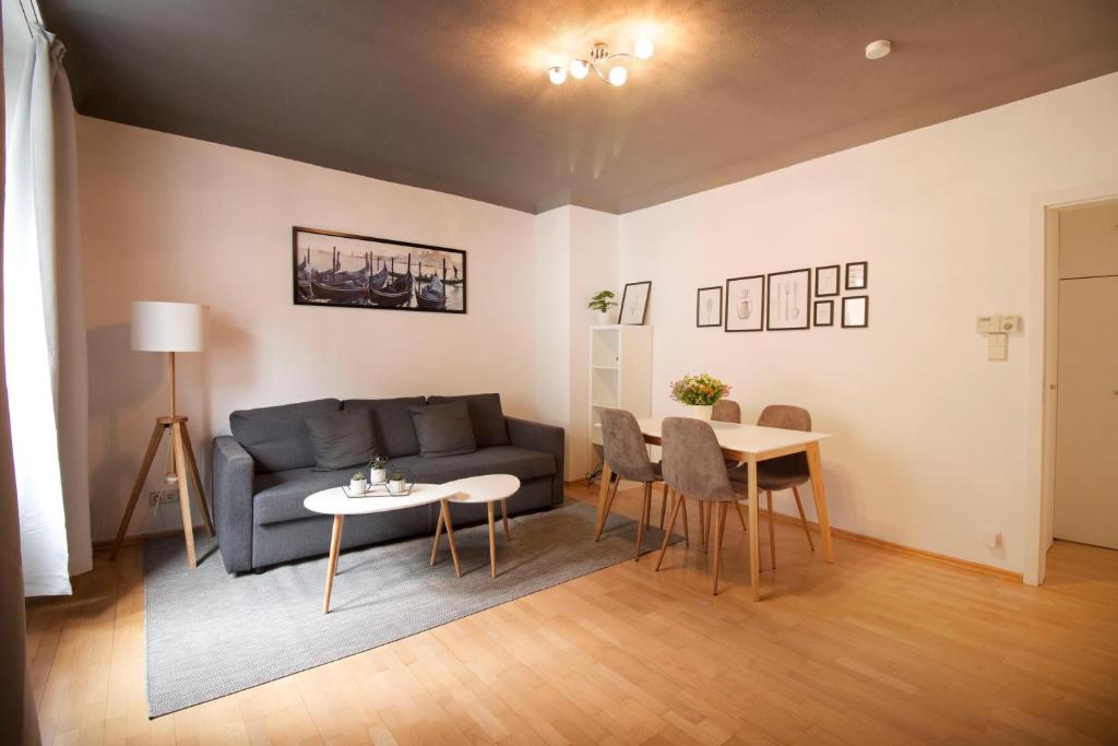 Appartement [Königstraße]- Helle Wohnung im Herzen Stuttgarts 26 Lembergstraße, 70186 Stuttgart