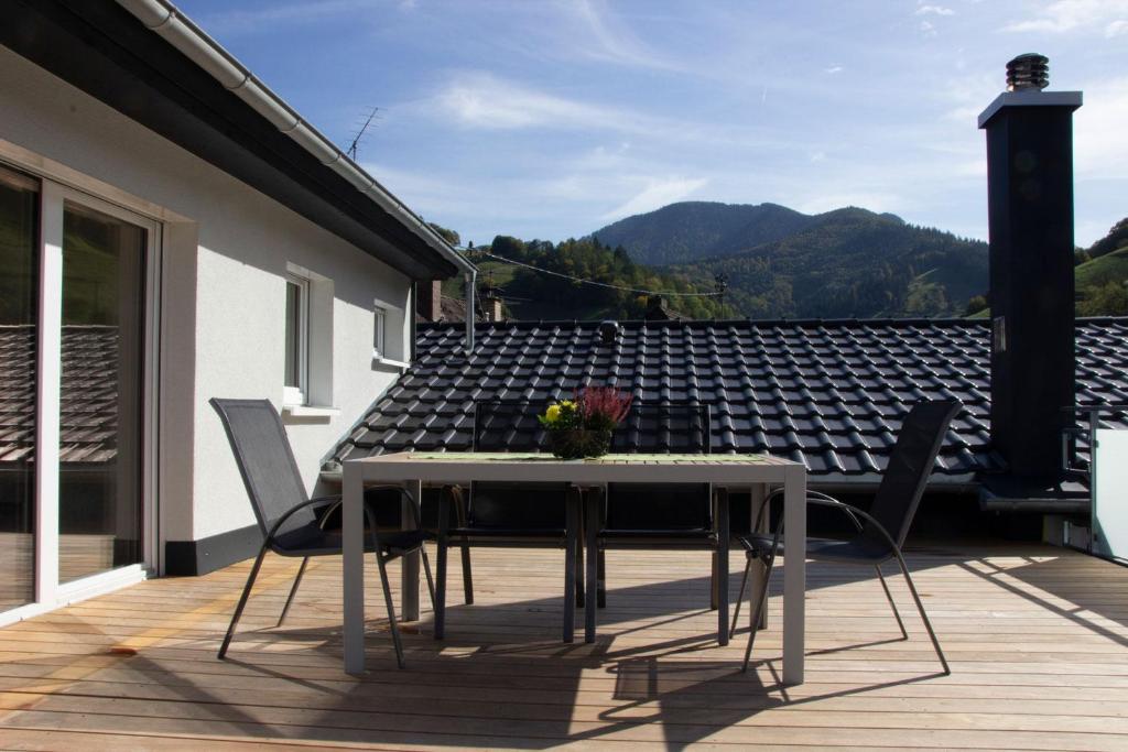 Appartement Köpfchen-Ferienwohnungen – Wohnung Belchen 4 Neuhäuser, 79244 Untermünstertal