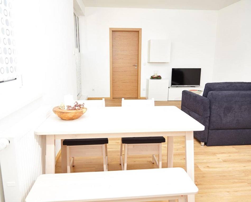 Appartements Krug-Apartments Stettfelder Straße 7-9, 97500 Ebelsbach