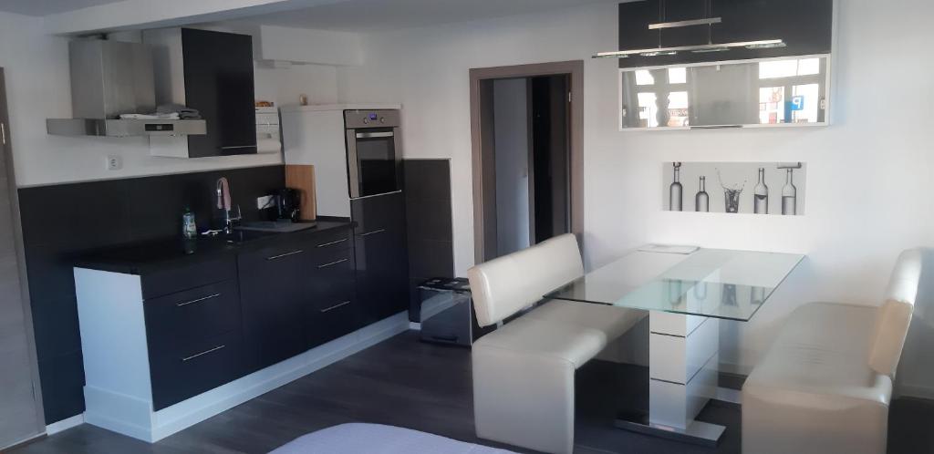 Appartement Krugs Haus Ferienwohnung Milseburg 2 Rhönstraße, 36157 Ebersburg