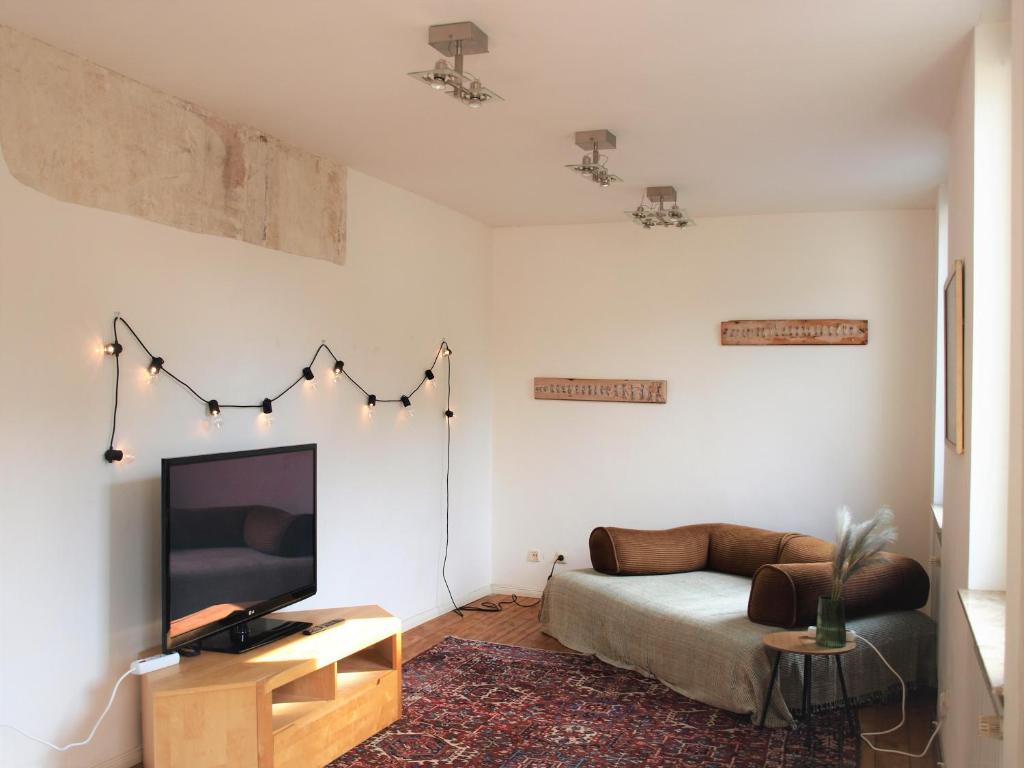 Appartement Künstlercharme! Mit SmartTV und Kaffeevollautomat 90 Wasenstraße, 55743 Idar-Oberstein