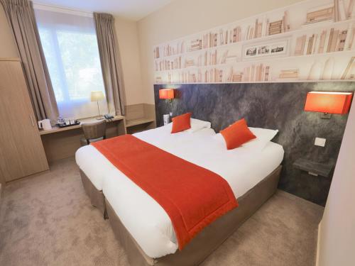 Hôtel Kyriad Angers Ouest Beaucouzé 8, avenue Alienor d'Aquitaine Beaucouzé