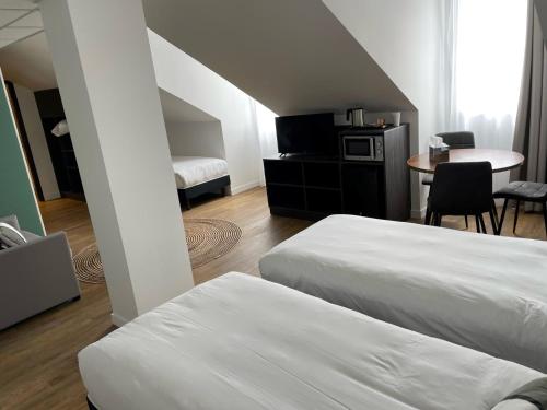 Hôtel Kyriad Crepy En Valois rue Henri Laroche Crépy-en-Valois
