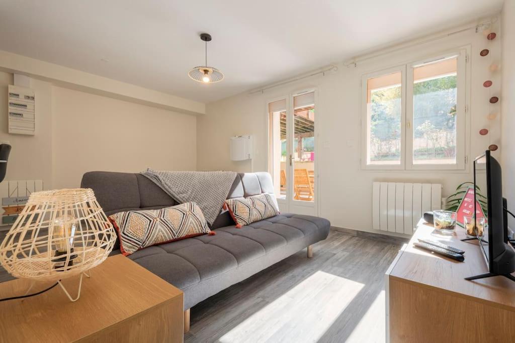 Appartement L'Ainstant Rez Inférieur - Appartement 1 1075 Route de Vouvray, 01200 Bellegarde-sur-Valserine