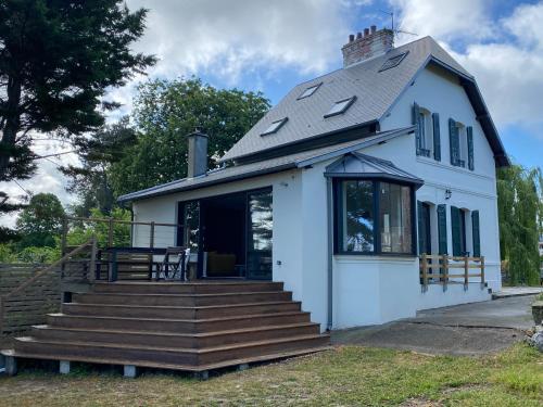 Villa L Alouette by Icone Collection Allée des Costillets Donville-les-Bains
