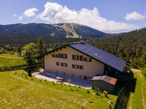 B&B / Chambre d'hôtes L'Alpen Roc 841 Chemin du Laquet Caille