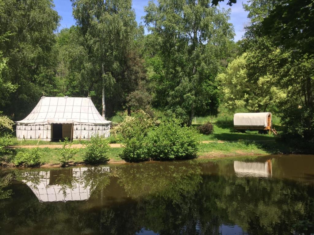 Camping L'alternatif Route du moulin de lyon, 03380 Huriel