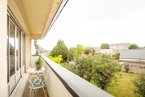 Appartement L'Amandier - Appartement avec Balcon 39 rue de Brest Dinan