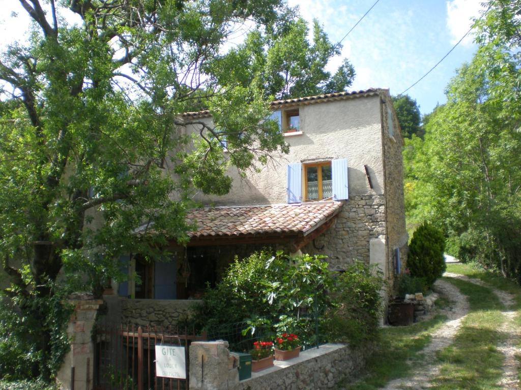 Maison de vacances l'amelie 550 route du chateau 26570 montbrun les bains, 26570 Montbrun-les-Bains