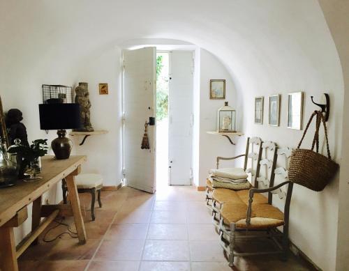 L'Ancien Presbytère Sanilhac-et-Sagriès france