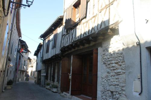 L' Ancien Relais de Poste - Margot Casteljaloux france