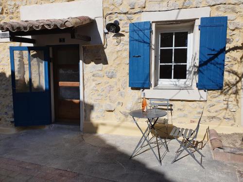 L'angélus, gîte de charme au coeur du vieux village de Sablet Sablet france