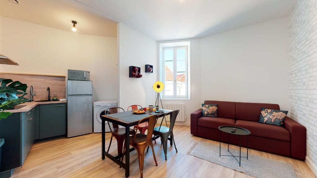 Appartement L'Appart' des Achards - TAMARIN 1er étage 31 Avenue Georges Clemenceau, 85150 La Mothe-Achard