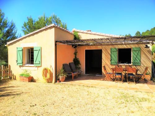 Maison de vacances L'Arbre à soleil Paguignan Aigues-Vives