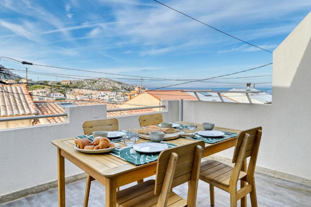 Maison de vacances L'Askoy - Un cabanon d'architecte vue mer 5 Rue du Bassin, 13008 Marseille