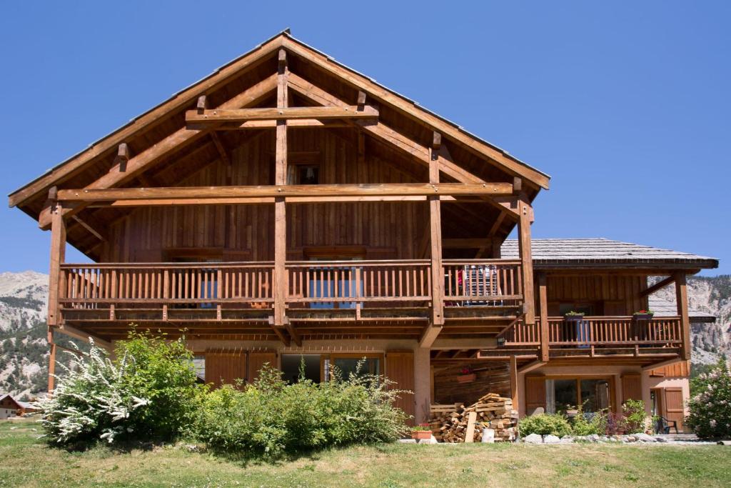 Maison de vacances L'Echaillon - Ancolie Hameau du Roubion, 05100 Névache