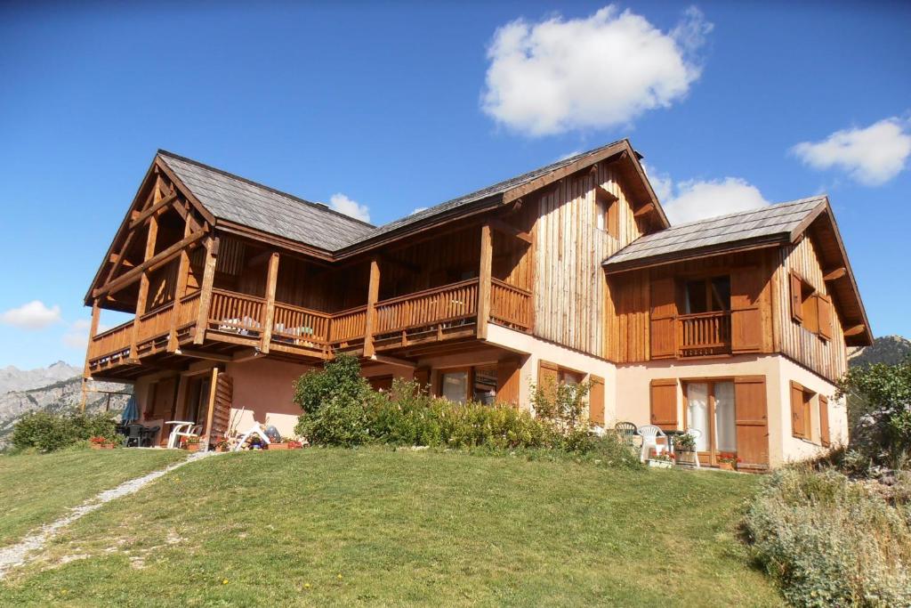 Appartement L'Echaillon - Soldanelle Hameau du Roubion, 05100 Névache