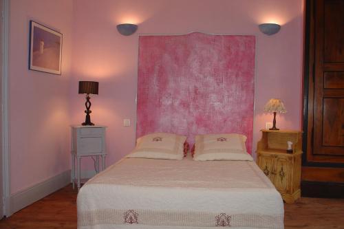 B&B / Chambre d'hôtes L Echarpe d Iris 8 Rue de la Chacusse Montpeyroux