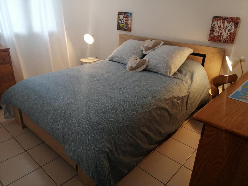 B&B / Chambre d'hôtes L'Ecrin d'Azur 63 Parc de la Cerisaie, 83110 Sanary-sur-Mer