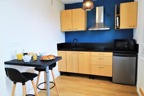 Appartement L'ECRIN Logement tout confort wifi, centre-ville, parking privé 50 Rue de l'Hôpital Vannes