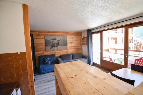 Appartement L'Enchalpe, Grand et lumineux studio avec coin montagne 4-6 pers, 60m des pistes, PISCINE COUVERTE, grand balcon expo EST, DRAPS NON COMPRIS S66 2860 Route de la Moussiere d'En Haut Saint-Jean-dʼAulps